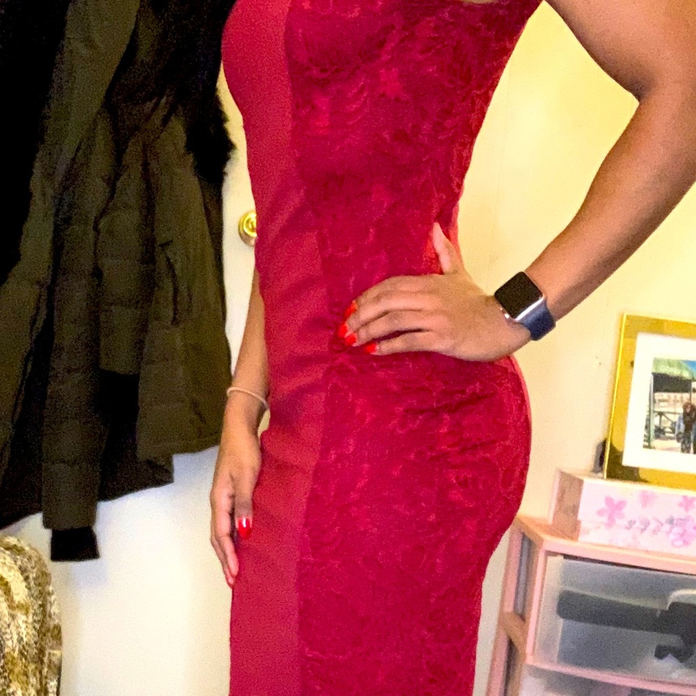 Bebe small burgundy lace side panel dress